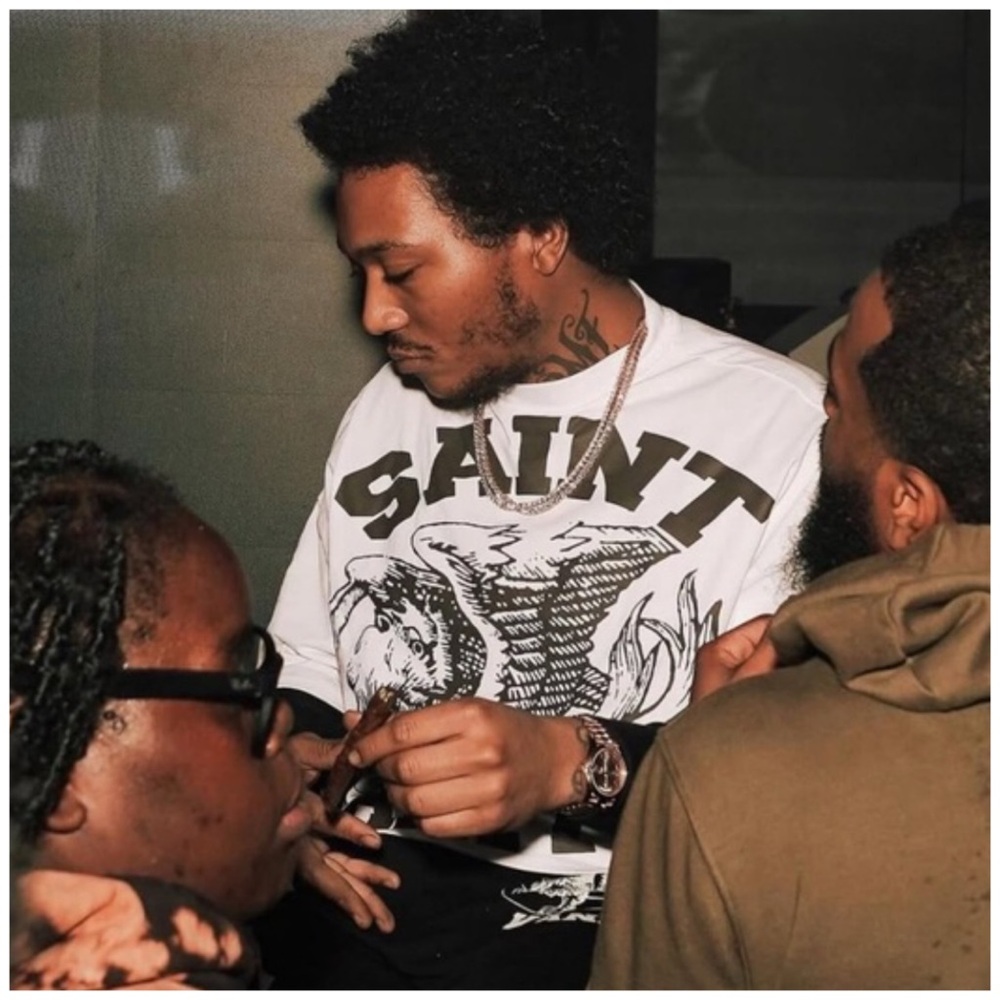 SAINT VANITY • Griffin Tee - Picture 6 of 7